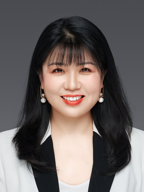 李姗姗女士